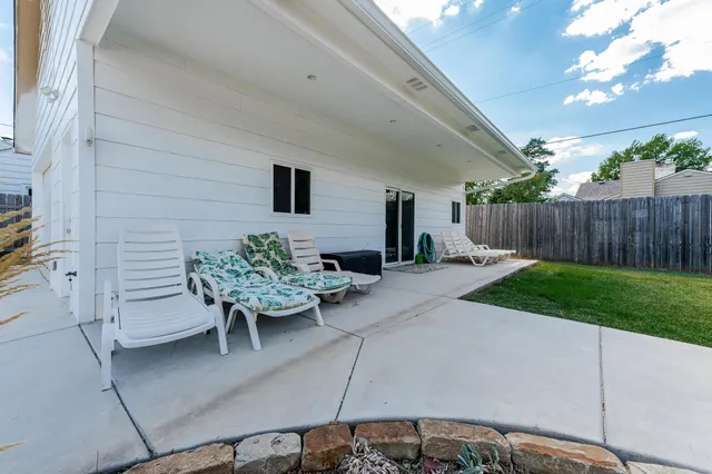 $371,500 | 7 North Beech Road, Wichita, KS 67206