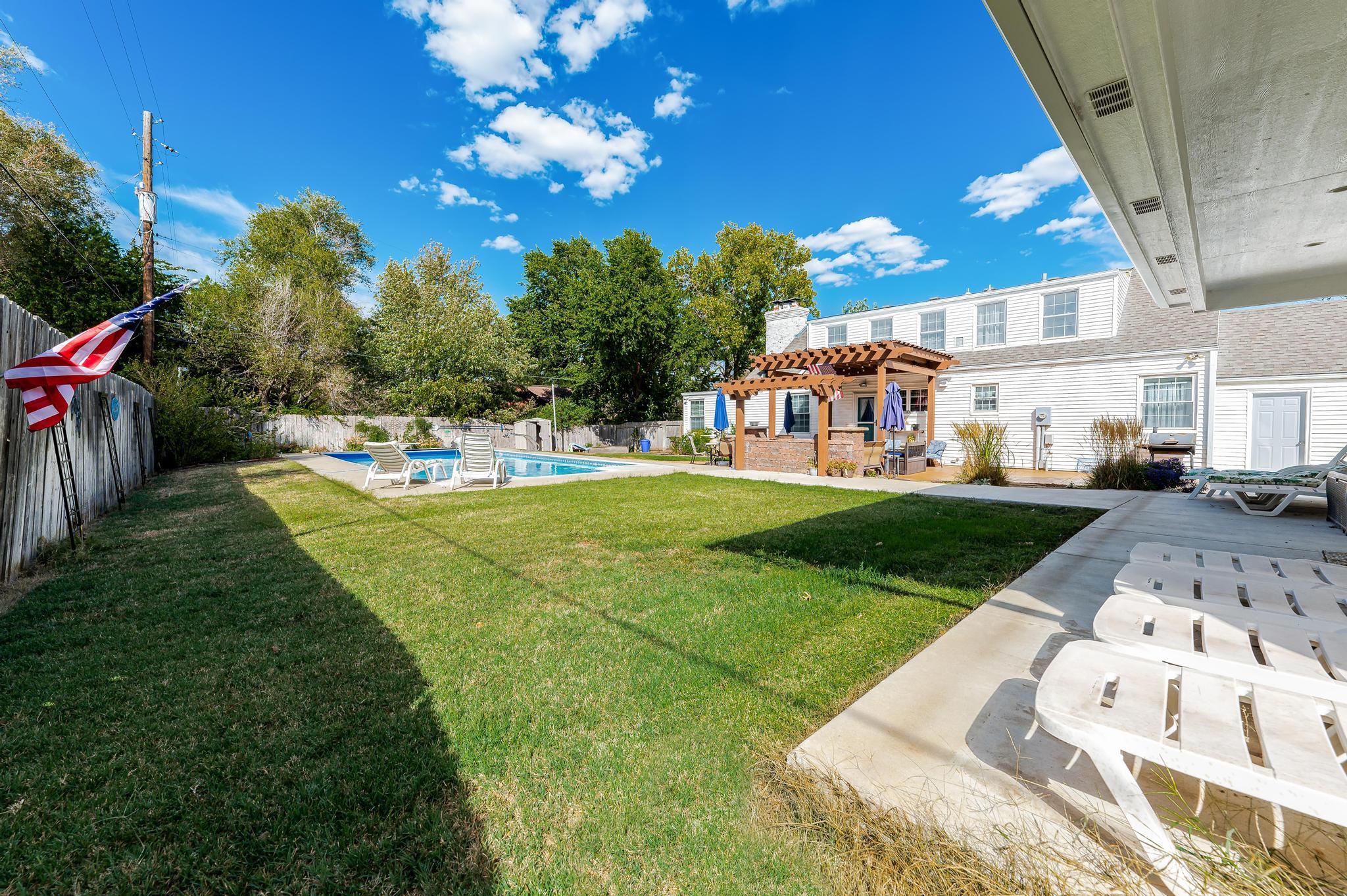 7 North Beech Road Wichita, KS 67206 - Photo 10 of 35