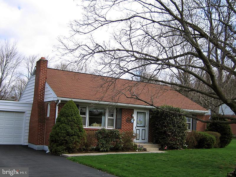 423 Delp Road Lancaster, PA 17601 - Photo 1 of 13 Gallery Image 1