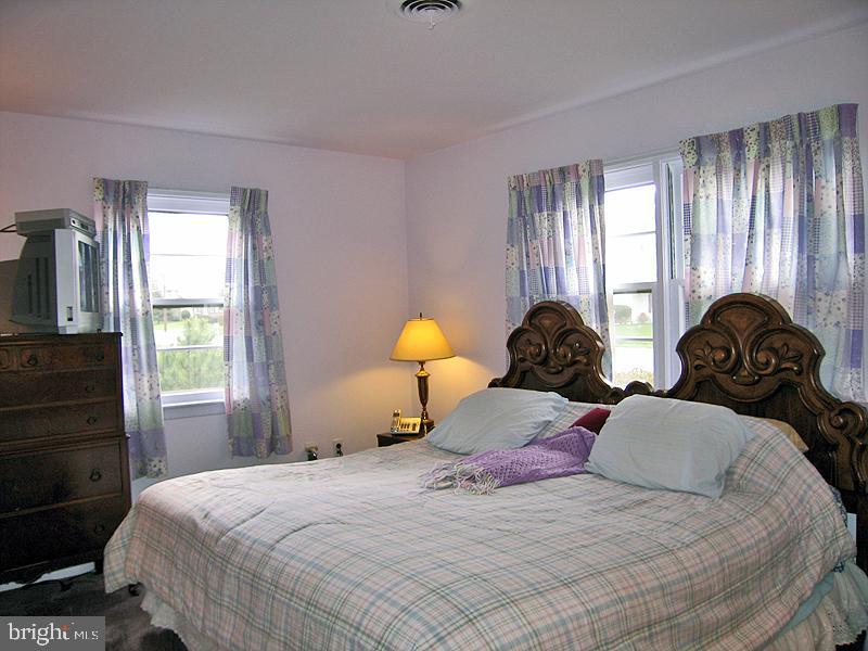 423 Delp Road Lancaster, PA 17601 - Photo 11 of 13 Gallery Image 11