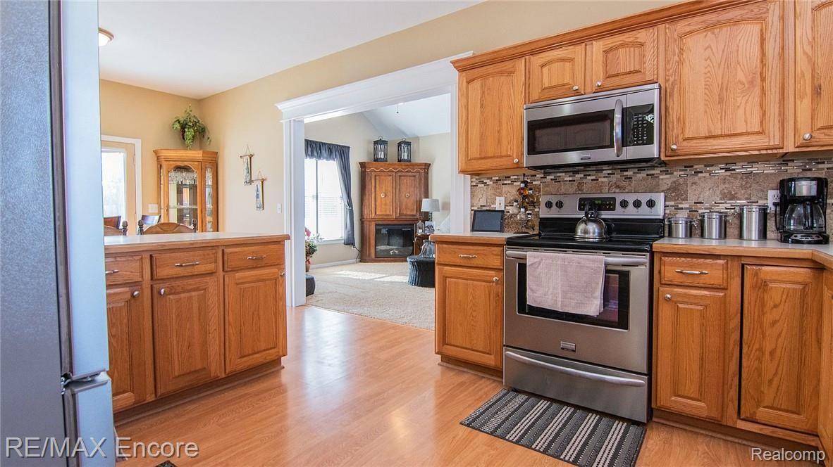 18584 Tipsico Lake Road Fenton, MI 48430 - Photo 28 of 64 030_24.jpg