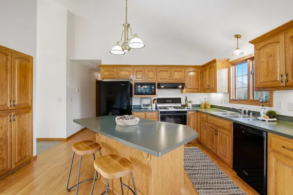 $565,000 | 1001 Spring Waters Drive, Oconomowoc, WI 53066