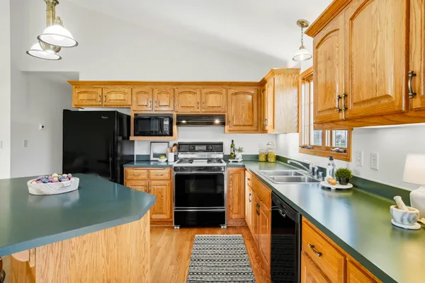 $565,000 | 1001 Spring Waters Drive, Oconomowoc, WI 53066