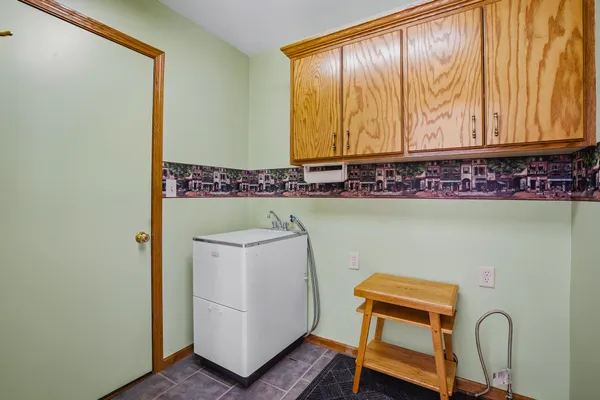 $565,000 | 1001 Spring Waters Drive, Oconomowoc, WI 53066