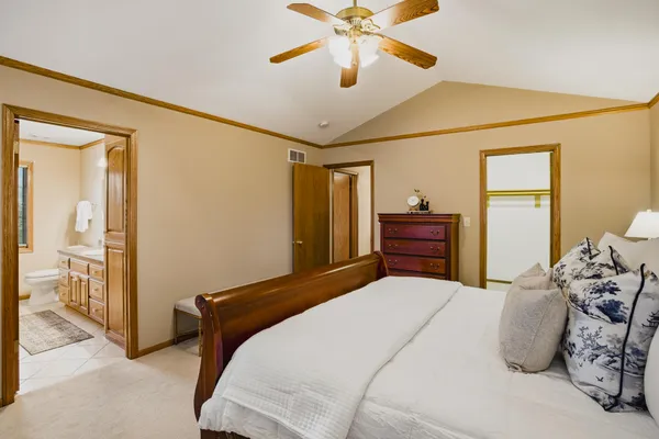 $565,000 | 1001 Spring Waters Drive, Oconomowoc, WI 53066