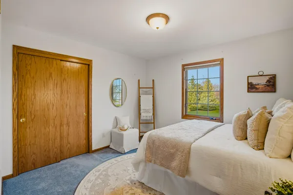 $565,000 | 1001 Spring Waters Drive, Oconomowoc, WI 53066