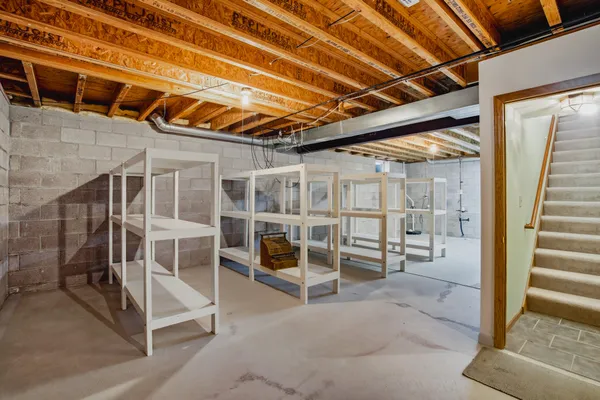 $565,000 | 1001 Spring Waters Drive, Oconomowoc, WI 53066