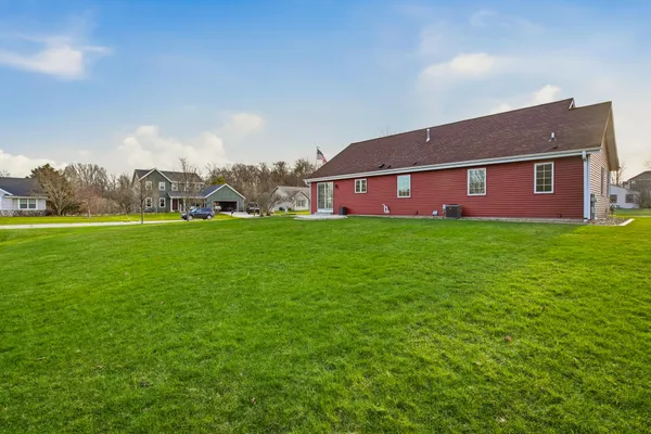 $565,000 | 1001 Spring Waters Drive, Oconomowoc, WI 53066