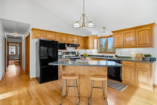 $565,000 | 1001 Spring Waters Drive, Oconomowoc, WI 53066