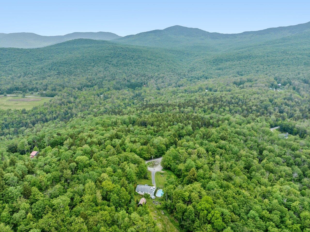 89 Carlson Road Worcester, VT 05682 - Photo 14 of 60