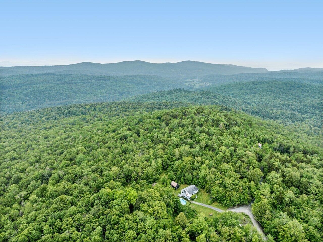 89 Carlson Road Worcester, VT 05682 - Photo 15 of 60