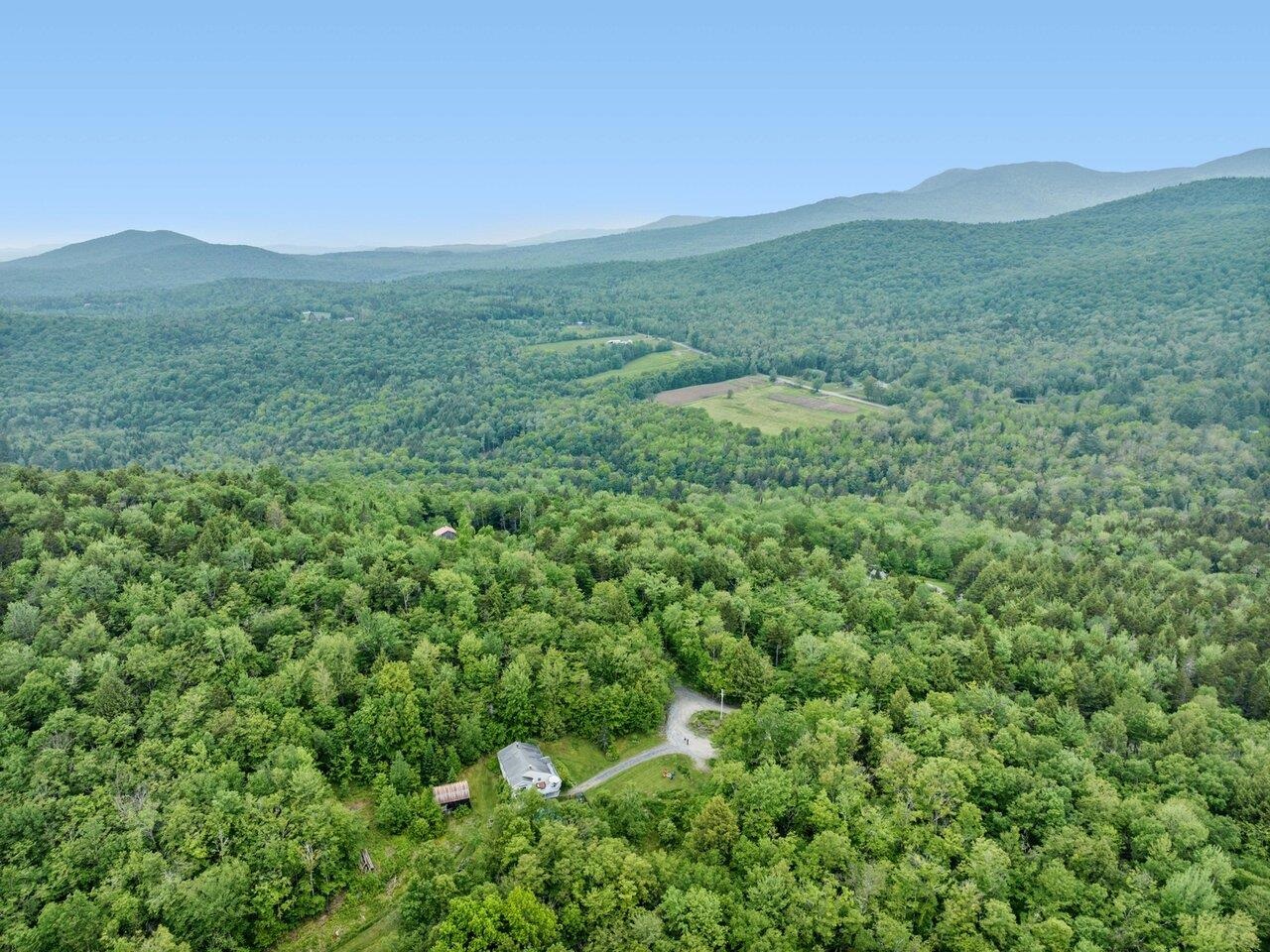 89 Carlson Road Worcester, VT 05682 - Photo 5 of 60