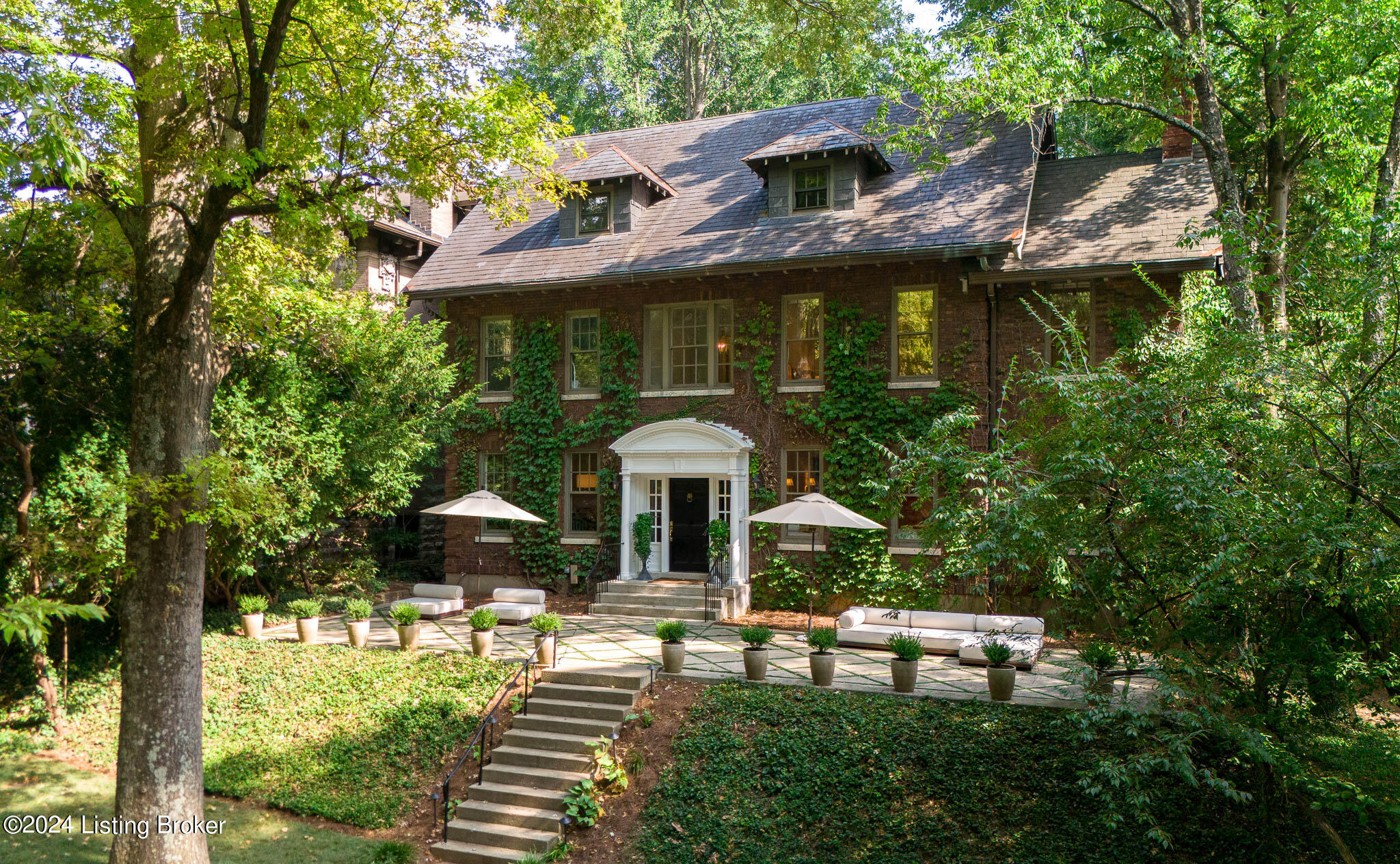 1432 Cherokee Rd_New_Umbrellas-webres-1