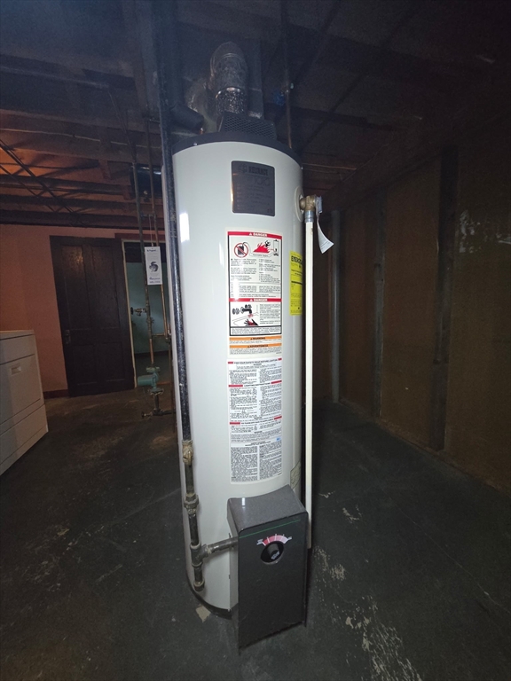 95 Herrman Street West Springfield, MA 01089 - Photo 18 of 22