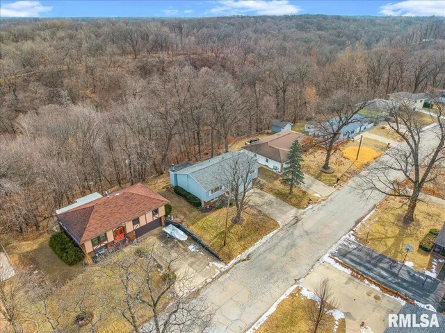 $199,900 | 316 Rainbow Drive, Creve Coeur, IL 61610