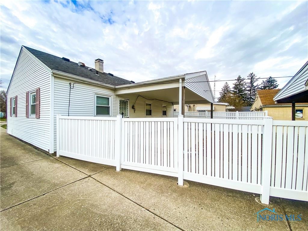 4624 Edgemont Road Toledo, OH 43611 - Photo 7 of 21 Gallery Image 7