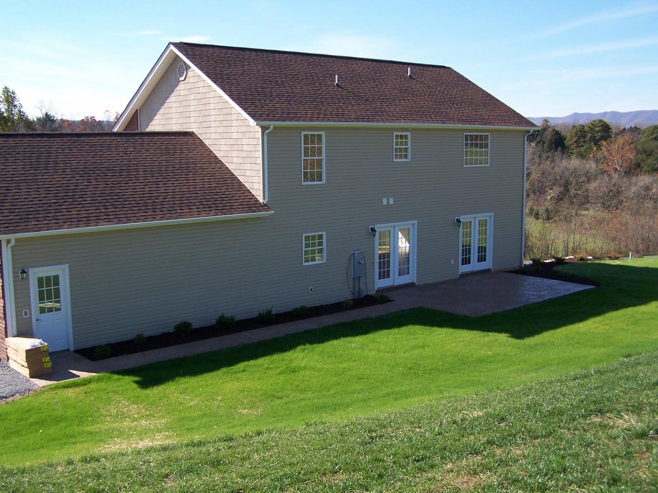 32 Huff Road Fincastle, VA 24090 - Photo 8 of 9 Rear of House