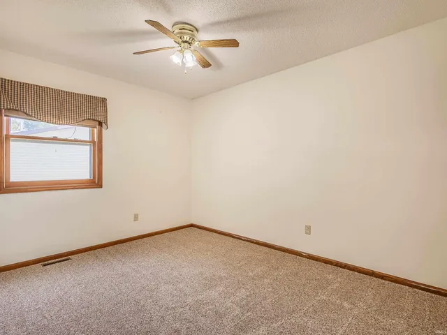 $230,000 | 314 Greenwood Trail, Ossian, IN 46777