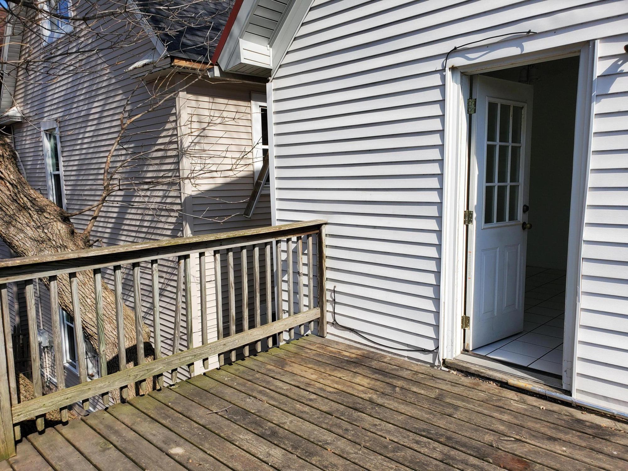 2425 North Cramer Street Milwaukee, WI 53211 - Photo 3 of 14 Cramer-Balcony