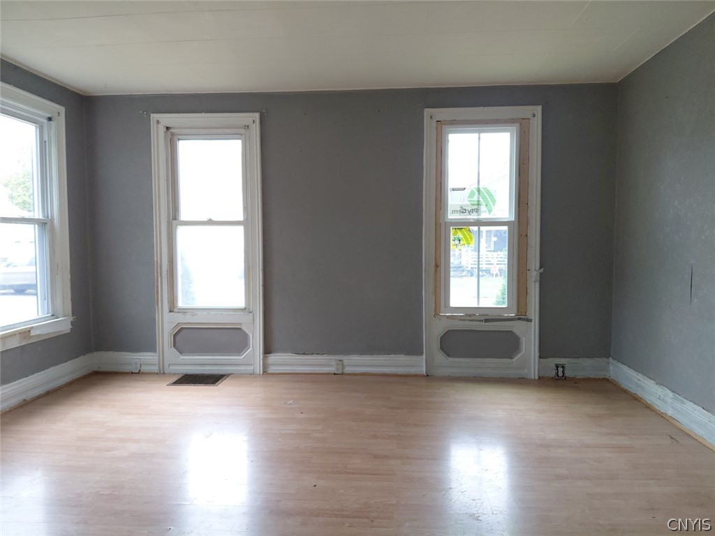 5 Howard Street Auburn, NY 13021 - Photo 12 of 49