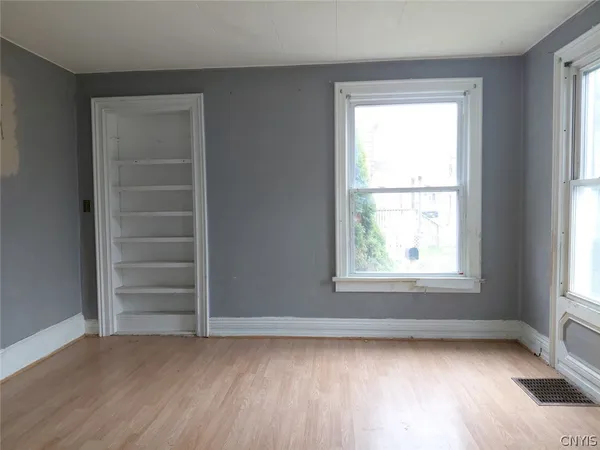 $89,900 | 5 Howard Street, Auburn, NY 13021