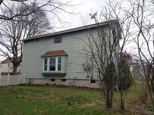 $89,900 | 5 Howard Street, Auburn, NY 13021