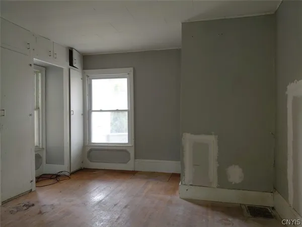 $89,900 | 5 Howard Street, Auburn, NY 13021