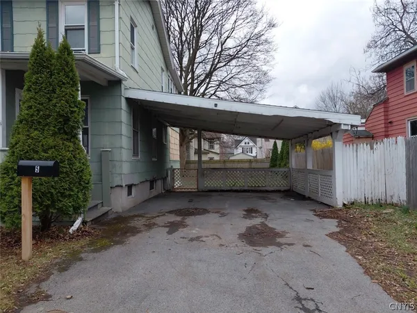 $89,900 | 5 Howard Street, Auburn, NY 13021