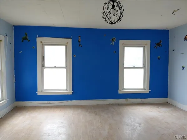 $89,900 | 5 Howard Street, Auburn, NY 13021