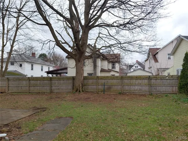 $89,900 | 5 Howard Street, Auburn, NY 13021