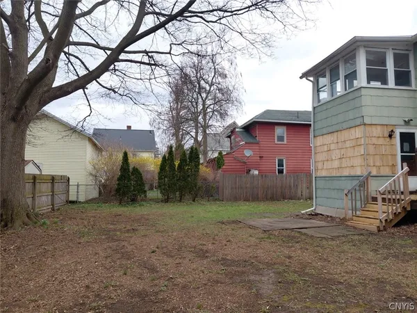 $89,900 | 5 Howard Street, Auburn, NY 13021