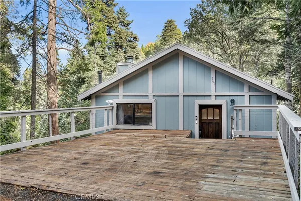 $385,000 | 561 Dover Court, Lake Arrowhead, CA 92352