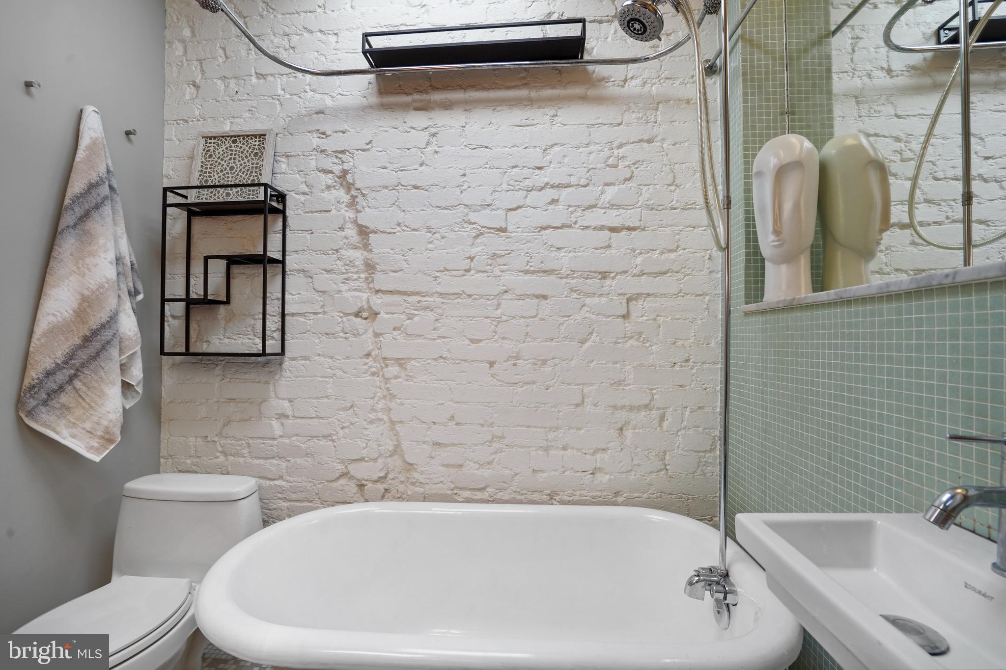 27 16th Street Northeast Washington, DC 20002 - Photo 28 of 37