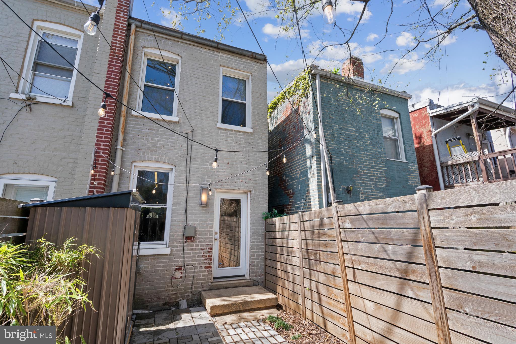 27 16th Street Northeast Washington, DC 20002 - Photo 33 of 37