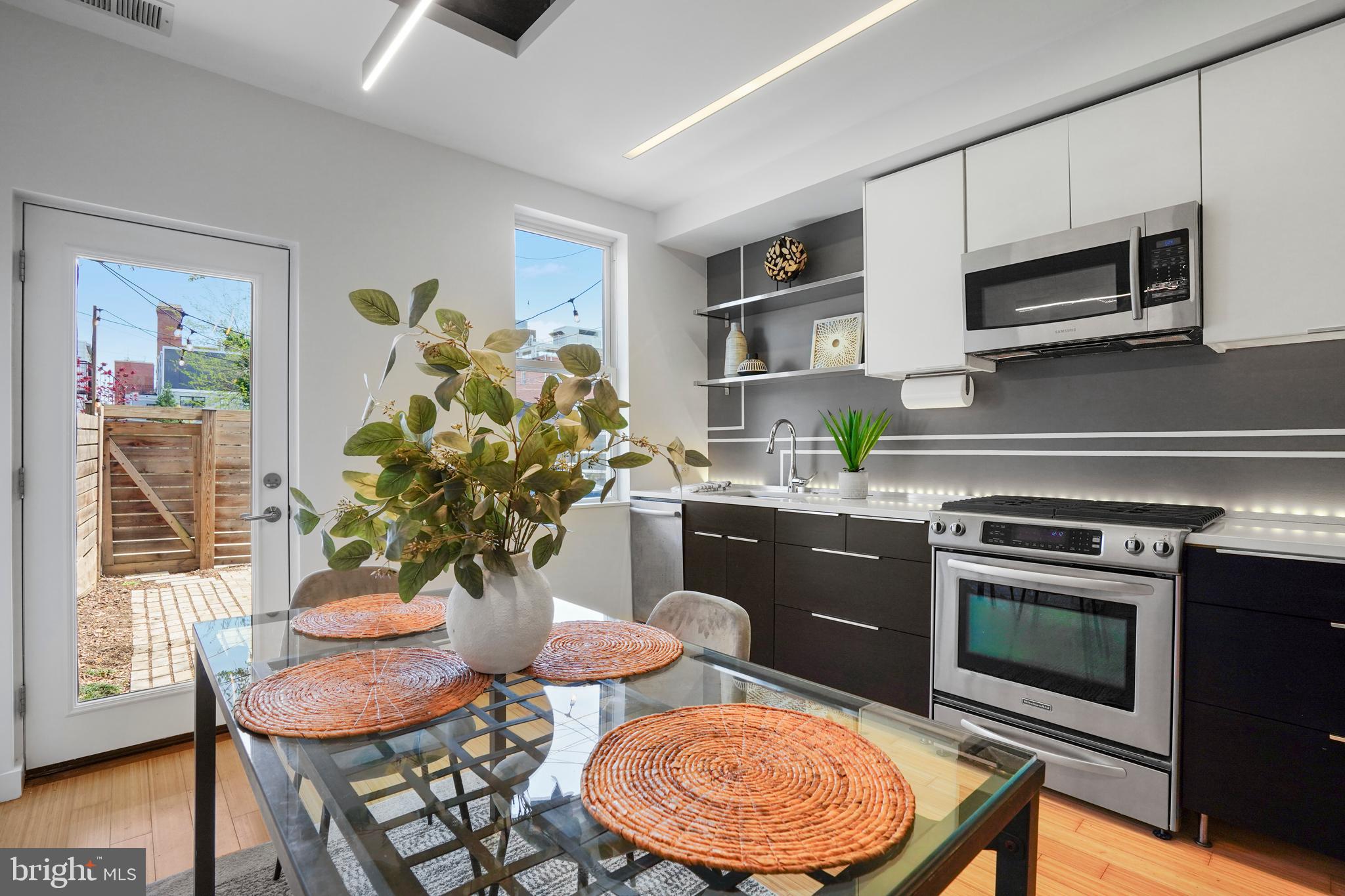 27 16th Street Northeast Washington, DC 20002 - Photo 8 of 37