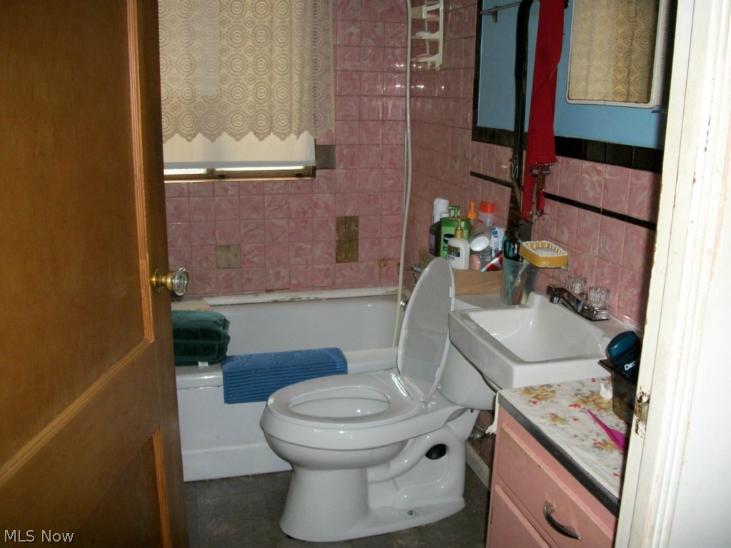 1007 Inman Street Akron, OH 44306 - Photo 8 of 10 Gallery Image 8