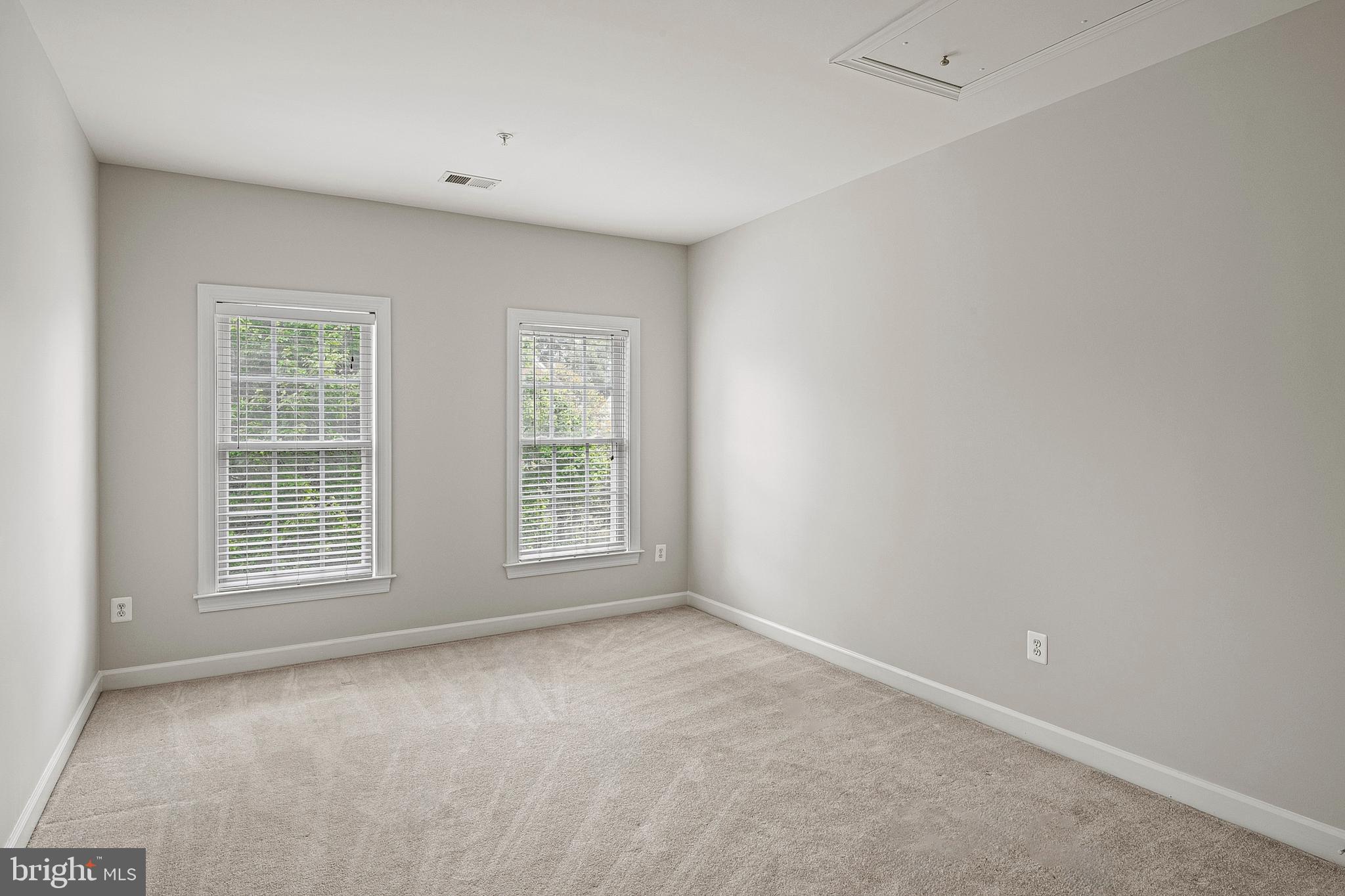 12912 Bay Hill Drive Beltsville, MD 20705 - Photo 35 of 60 an empty room with a window