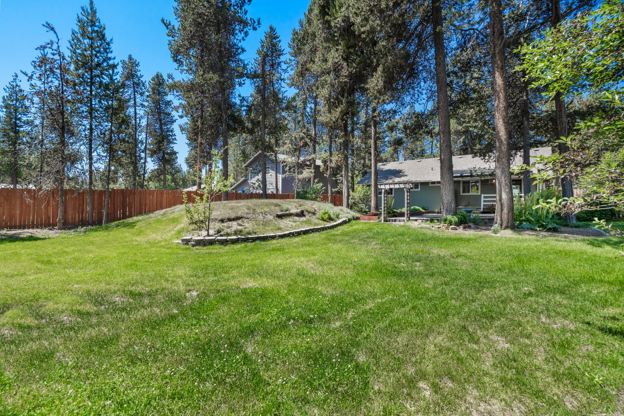 55774 Snow Goose Road Bend, OR 97707 - Photo 26 of 33 2021_06_21_55774_snow_goose-30