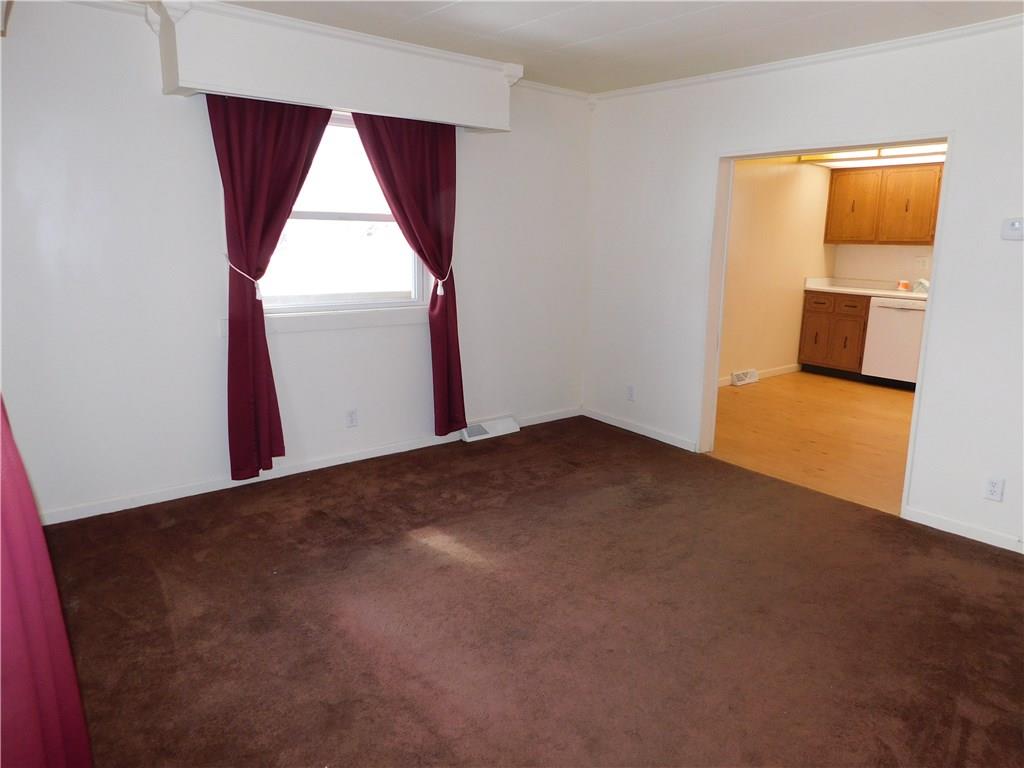3413 Rainbow Run Road Monongahela, PA 15063 - Photo 5 of 24 Main house living room
