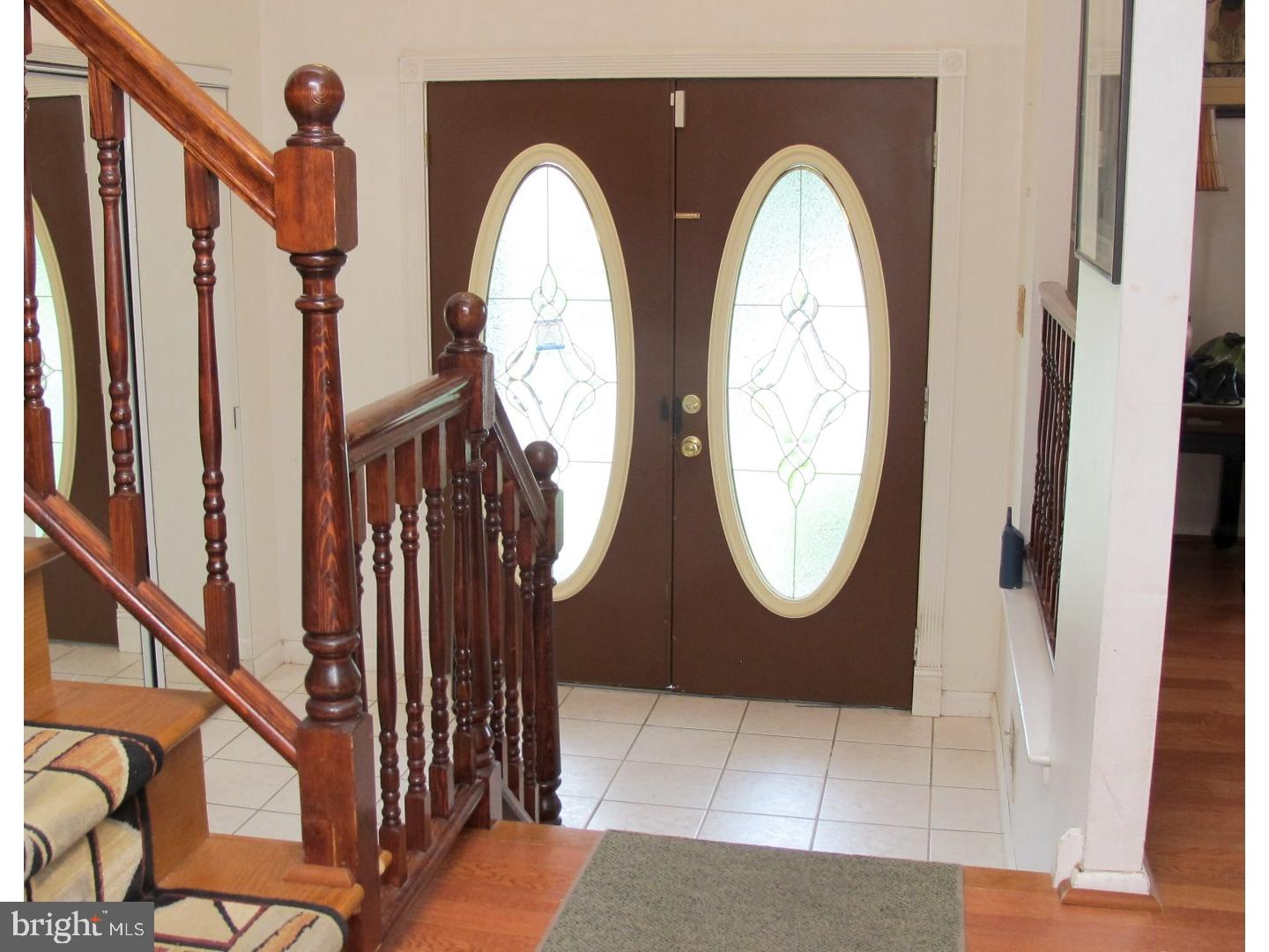 250 Sandringham Road Cherry Hill, NJ 08003 - Photo 4 of 25 Foyer