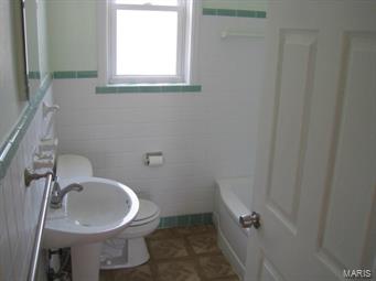6403 Weber Road St. Louis, MO 63123 - Photo 18 of 42 Gallery Image 18