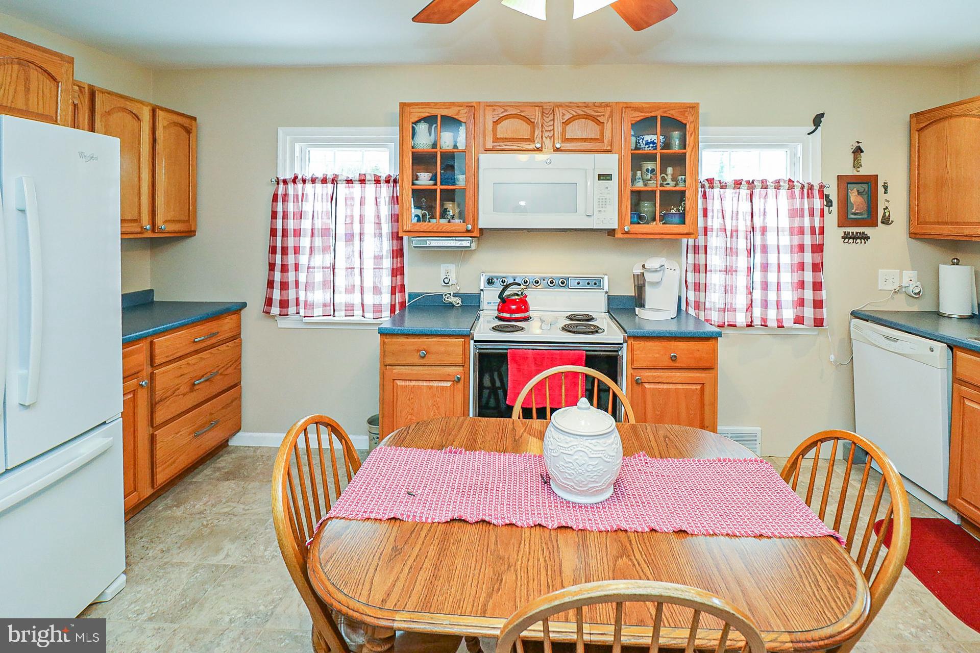 9 Ridgley Street Mount Holly, NJ 08060 - Photo 8 of 29 Gallery Image 8
