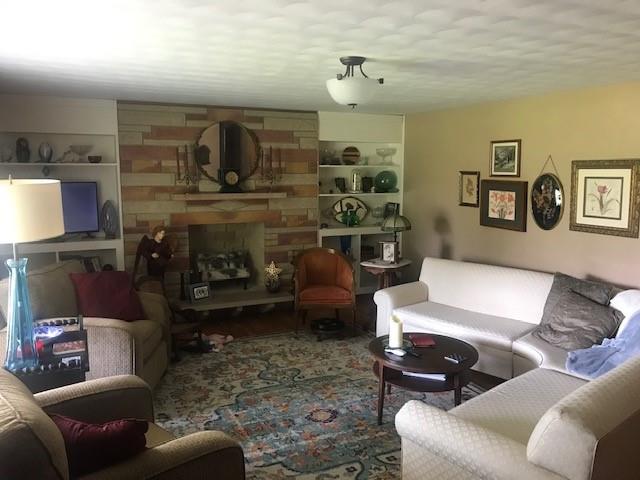 1920 Southwoods Road Anderson, IN 46012 - Photo 3 of 20