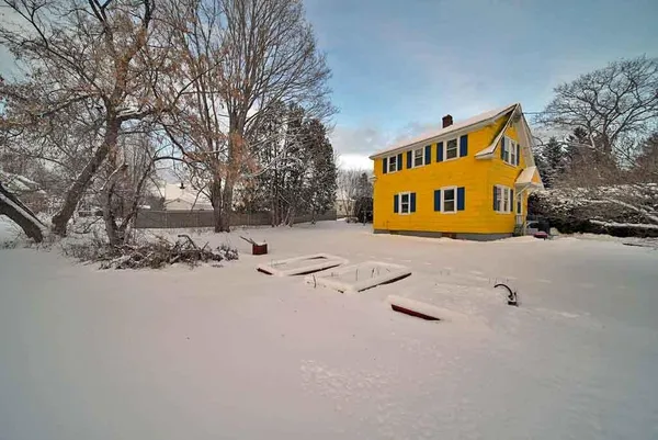 $109,500 | 64 Pearce Avenue, Houlton, ME 04730