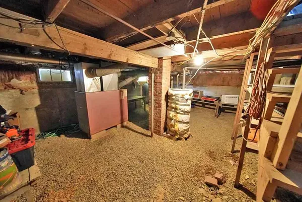 $109,500 | 64 Pearce Avenue, Houlton, ME 04730