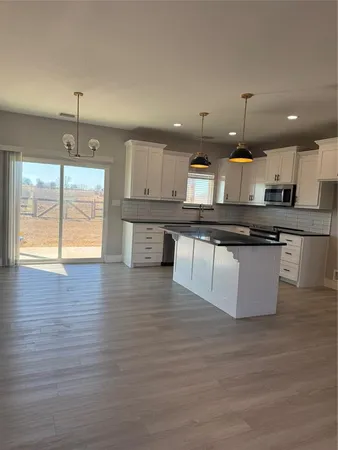 $2,500 | 142 County Road, Unit 2630, Decatur, TX 76234