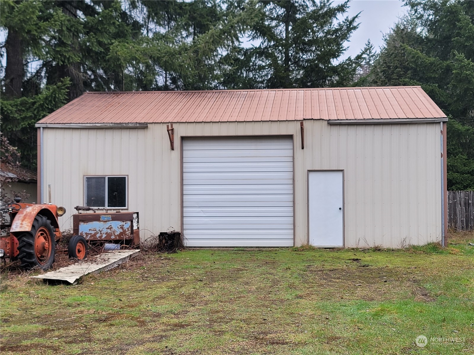 1630 East Rasor Road Belfair, WA 98528 - Photo 9 of 40 Gallery Image 9