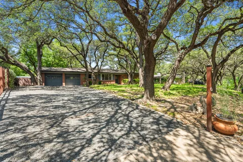 $395,000 | 1110 Hollybluff Street, Austin, TX 78753
