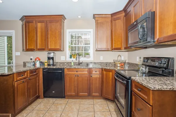 $559,000 | 377 Rumonoski Drive, Northbridge, MA 01534