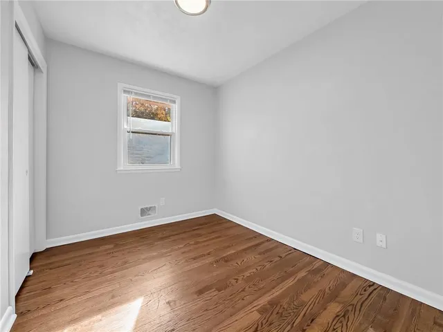 $235,000 | 700 East Gudgell Avenue, Independence, MO 64055